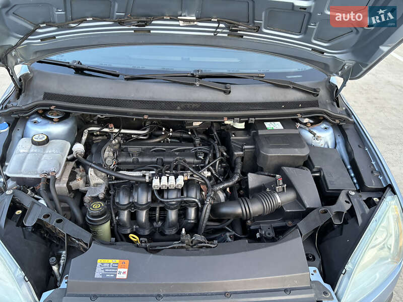 Хэтчбек Ford Focus 2005 в Киеве