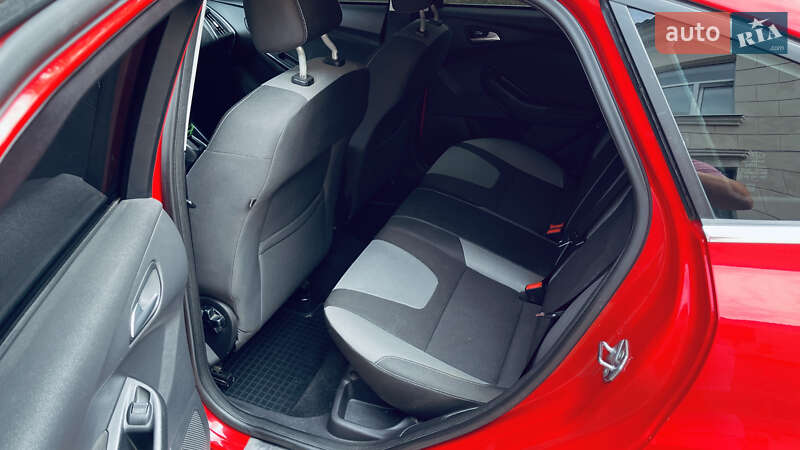 Хэтчбек Ford Focus 2012 в Львове
