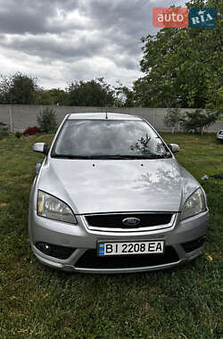 Хэтчбек Ford Focus 2006 в 