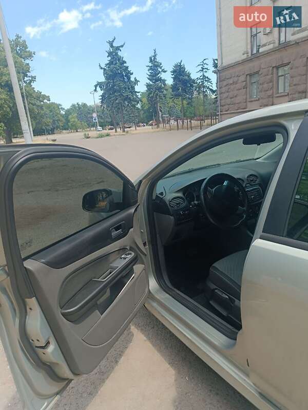Хэтчбек Ford Focus 2010 в Одессе фото 18 Хэтчбек Ford Focus 2010 в Одессе