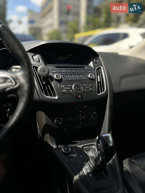 Седан Ford Focus 2015 в Киеве