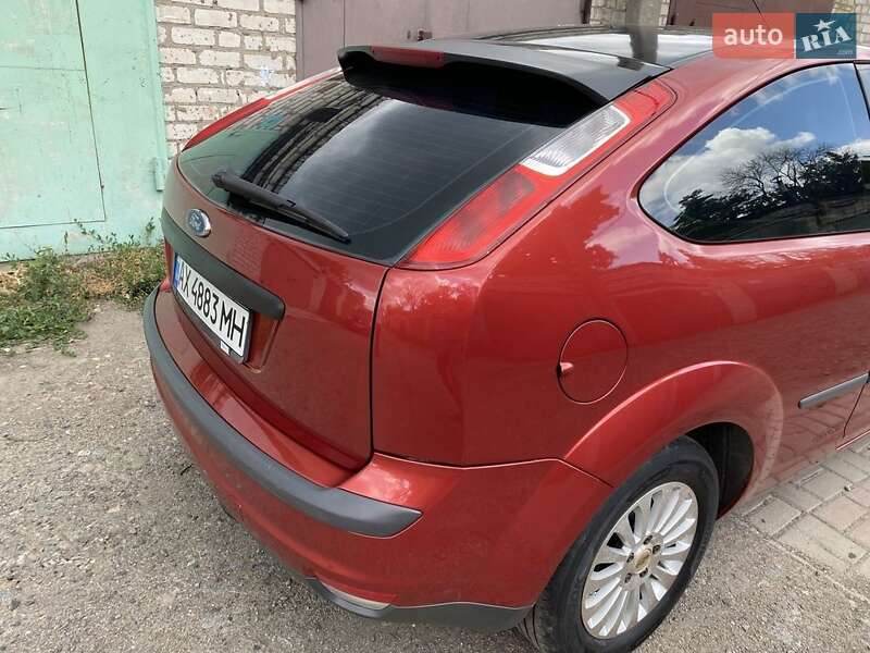 Хэтчбек Ford Focus 2006 в Лозовой