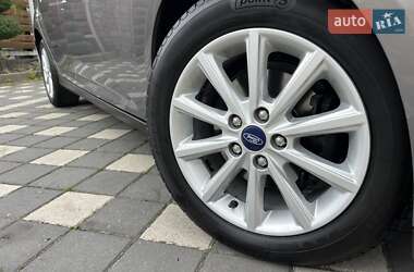 Хэтчбек Ford Focus 2016 в 