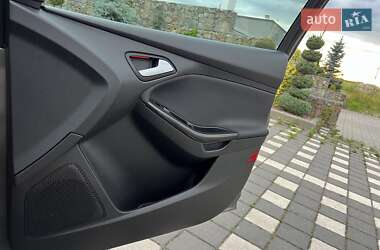 Хэтчбек Ford Focus 2016 в 