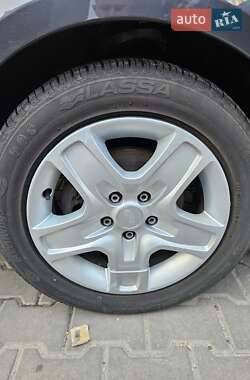Хэтчбек Ford Focus 2009 в 