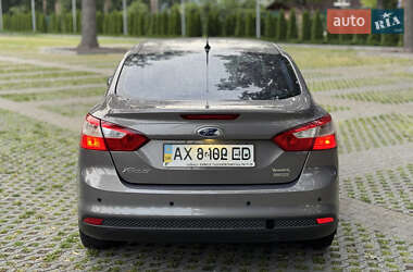 Седан Ford Focus 2013 в 