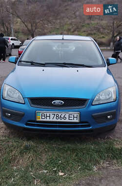 Хэтчбек Ford Focus 2007 в 