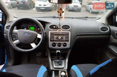 Хэтчбек Ford Focus 2007 в 