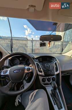 Седан Ford Focus 2013 в 