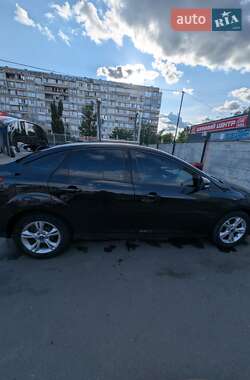 Седан Ford Focus 2013 в 