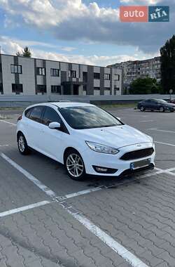 Хэтчбек Ford Focus 2017 в 