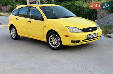 Хэтчбек Ford Focus 2004 в 