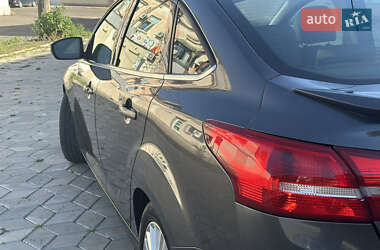 Седан Ford Focus 2017 в 