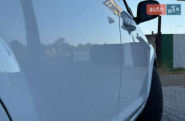 Хэтчбек Ford Focus 2009 в 