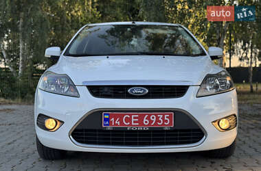 Хэтчбек Ford Focus 2009 в 