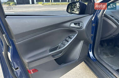Хэтчбек Ford Focus 2017 в 