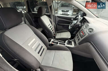 Универсал Ford Focus 2010 в 