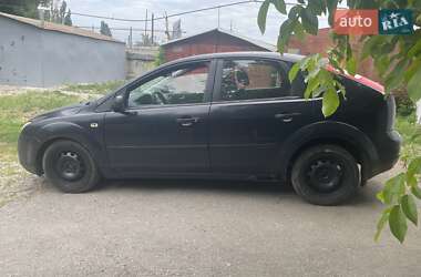 Хэтчбек Ford Focus 2007 в 