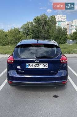 Хэтчбек Ford Focus 2017 в 