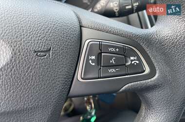 Хэтчбек Ford Focus 2017 в 