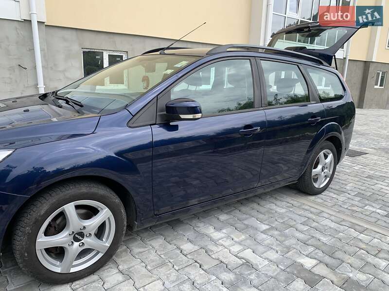 Универсал Ford Focus 2010 в Кременце
