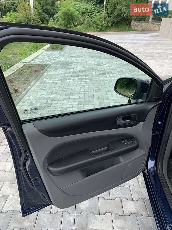 Универсал Ford Focus 2010 в Кременце