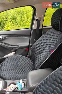 Седан Ford Focus 2013 в 