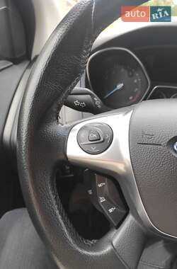 Седан Ford Focus 2013 в 