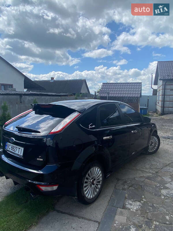 Хетчбек Ford Focus 2010 в Сокалі