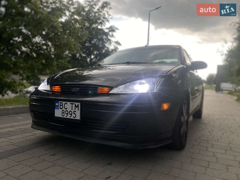 Ford Focus 2000