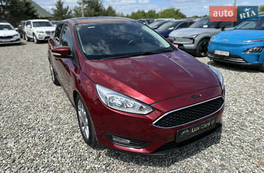 Седан Ford Focus 2015 в 