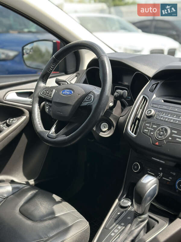 Седан Ford Focus 2015 в Ивано-Франковске