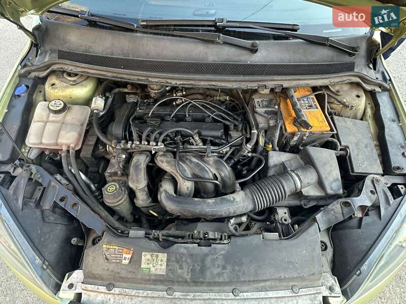 Хэтчбек Ford Focus 2005 в Киеве