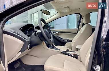Седан Ford Focus 2016 в 