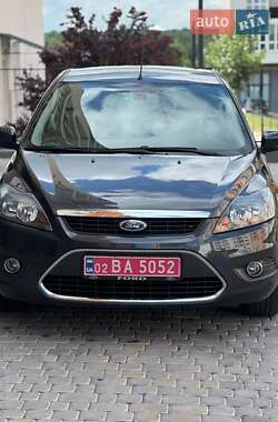 Хэтчбек Ford Focus 2009 в 