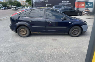 Хэтчбек Ford Focus 2006 в 