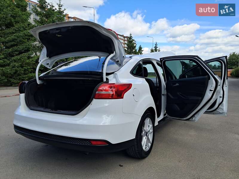 Седан Ford Focus 2017 в Тернополе фото 48 Седан Ford Focus 2017 в Тернополе