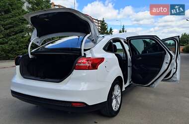 Седан Ford Focus 2017 в 