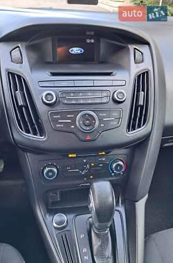 Седан Ford Focus 2017 в 
