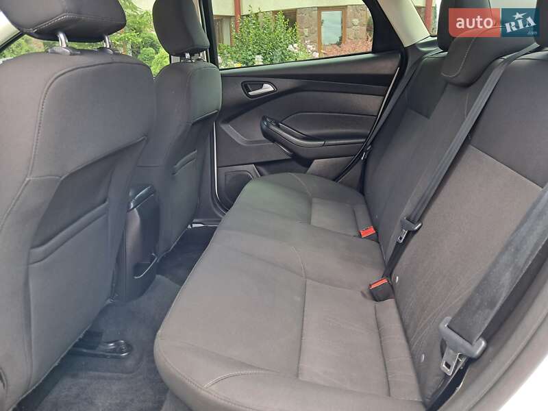Седан Ford Focus 2017 в Тернополе фото 95 Седан Ford Focus 2017 в Тернополе