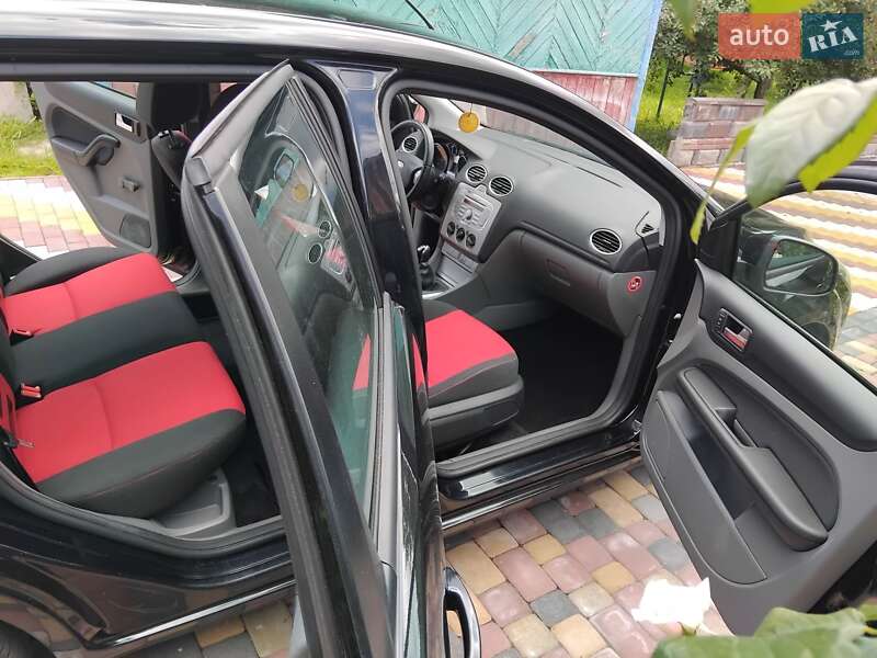 Универсал Ford Focus 2009 в Остроге