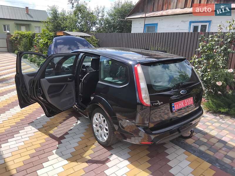 Универсал Ford Focus 2009 в Остроге