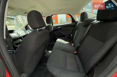 Седан Ford Focus 2016 в 