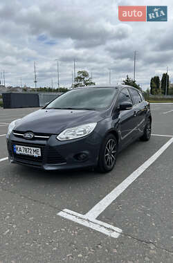 Хэтчбек Ford Focus 2013 в 
