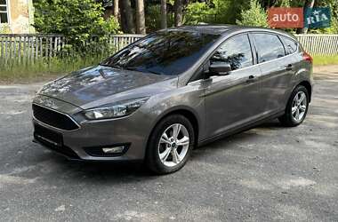 Хэтчбек Ford Focus 2015 в 