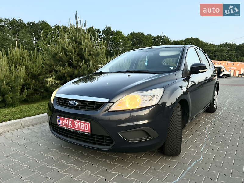 Хэтчбек Ford Focus 2008 в 