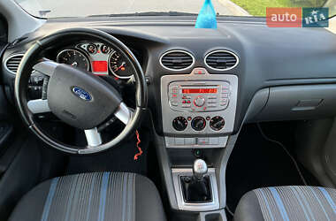 Хэтчбек Ford Focus 2008 в 