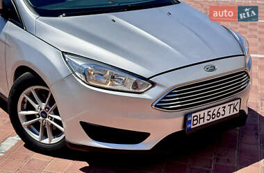 Хэтчбек Ford Focus 2017 в 