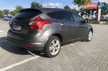 Хэтчбек Ford Focus 2014 в 