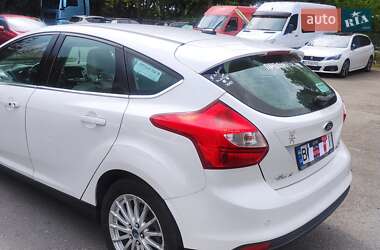 Хетчбек Ford Focus 2012 в 